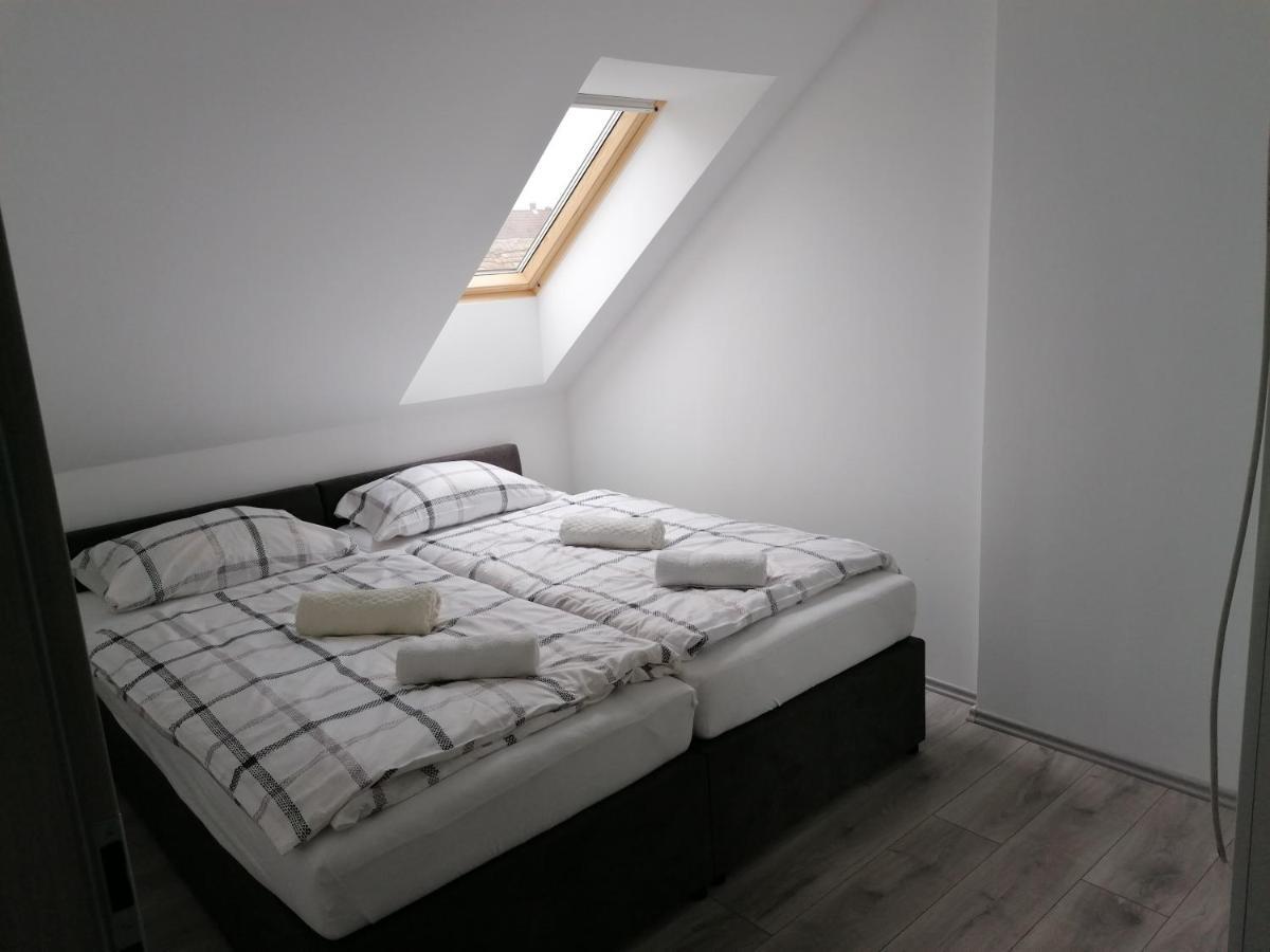 Mohacs Apartman Экстерьер фото